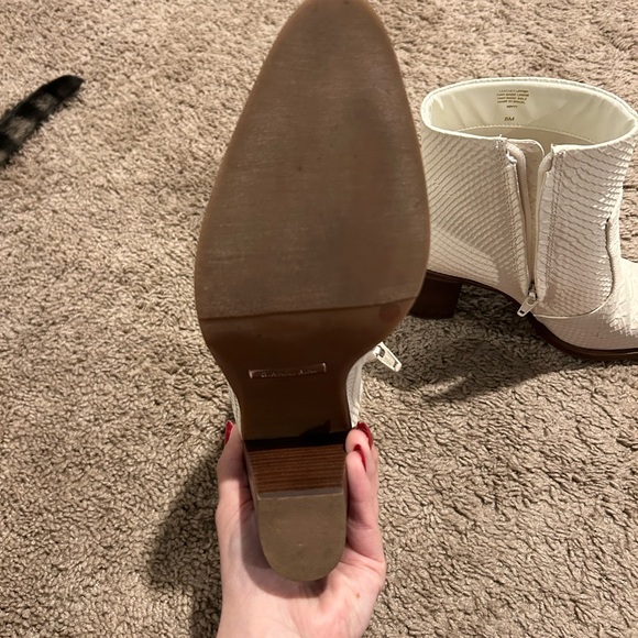 Gianni Bini Faux Snakeskin White Ankle Booties - Picture 2 of 8